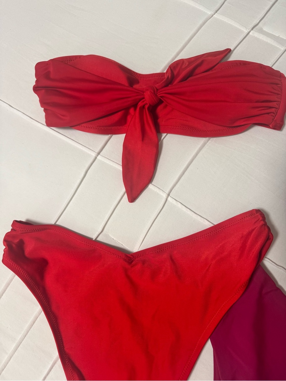 Cupshe Red and Magenta Mix Bandeau Bikini Set - Picture 2 of 3
